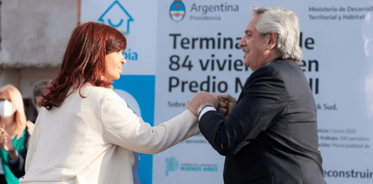 Los errores de Alberto Fernández alarman a todos y Cristina Kirchner lanza un plan desesperado