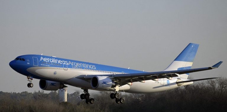 Una billetera de $1.500 millones para pagar los pasajes aéreos gratis a turistas extranjeros