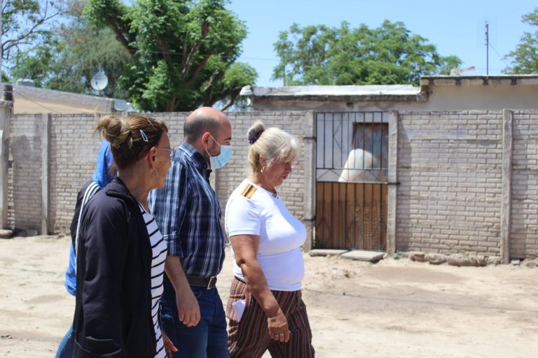 Mirolo recibió el acompañamiento de los vecinos de los barrios Río Dulce y Tuscal