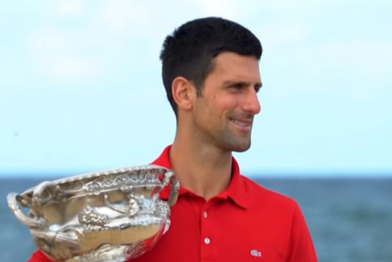 ¿Por qué deportaron a Novak Djokovic de Australia?