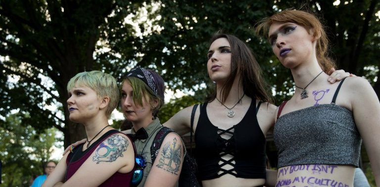 Suecia se impone a la ideología y suspende los tratamientos hormonales a menores transexuales