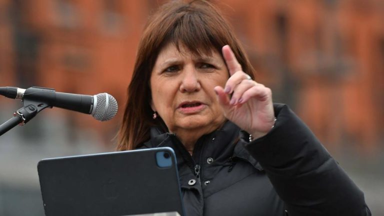 Patricia Bullrich habló de su relación con Milei y lo comparó con el Gobierno de Macri: “Hoy la decisión es firme”
