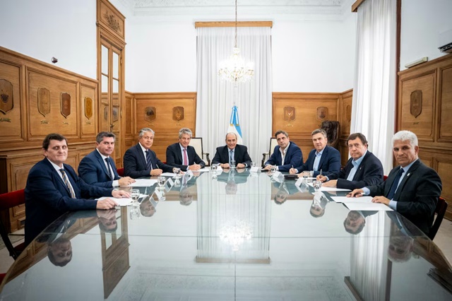 Cumbre clave en Casa Rosada: los tres pedidos de los gobernadores y el trasfondo que condiciona el diálogo